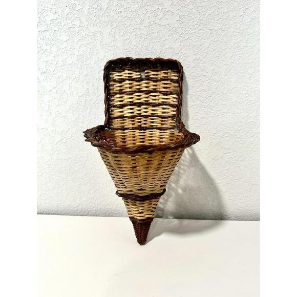 Decorative Woven Brown Basket, Tan Wall Hanging Cornucopia Basket - Picture 1 of 7